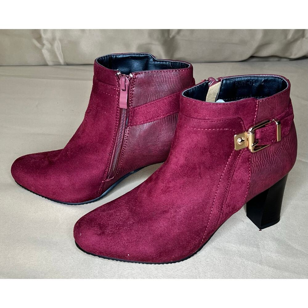 Reneeze Burgundy Pony Bootie Ankle Boots 6 NWOT - Picture 4 of 9